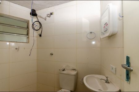 Casa para alugar com 28m², 1 quarto e sem vaga Casa para alugar com 28m², 1 quarto e sem vagaBanheiro