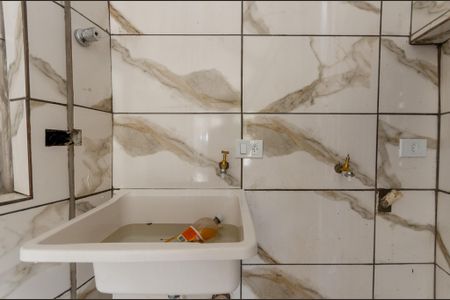 Casa para alugar com 45m², 2 quartos e 1 vaga Casa para alugar com 45m², 2 quartos e 1 vagaÁrea de Serviço