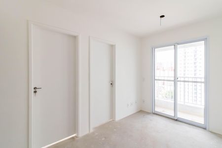 Apartamento à venda com 44m², 2 quartos e 1 vaga Apartamento à venda com 44m², 2 quartos e 1 vagaSala