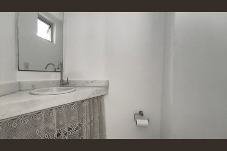 Apartamento à venda com 82m², 2 quartos e sem vagaBanheiro de Serviço