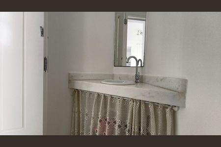 Apartamento à venda com 82m², 2 quartos e sem vagaBanheiro de Serviço