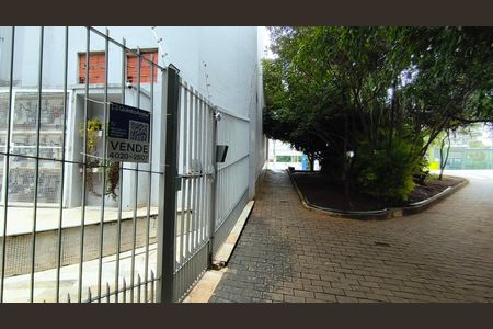 Apartamento à venda com 82m², 2 quartos e sem vagaFachada + Plaquinha