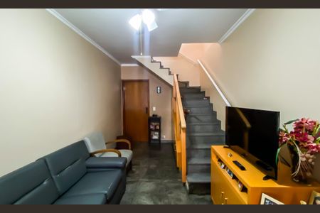 Sala de casa à venda com 4 quartos, 147m² em Engenheiro Goulart, São Paulo