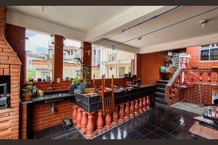 Casa à venda com 147m², 4 quartos e 2 vagas Casa à venda com 147m², 4 quartos e 2 vagasChurrasqueira