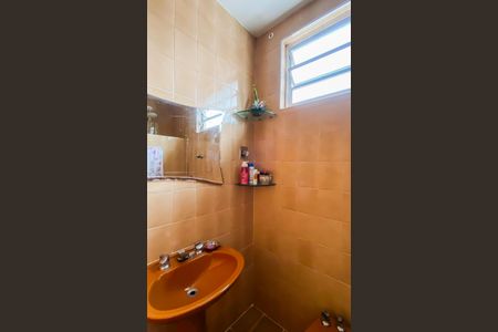 Casa à venda com 147m², 4 quartos e 2 vagas Casa à venda com 147m², 4 quartos e 2 vagasBanheiro da Suíte