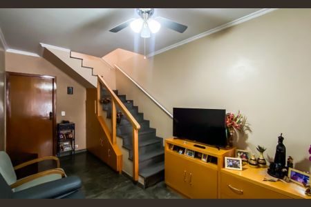 Casa à venda com 147m², 4 quartos e 2 vagas Casa à venda com 147m², 4 quartos e 2 vagasSala