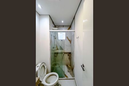 Banheiro de apartamento para alugar com 1 quarto, 35m² em Vila Granada, São Paulo
