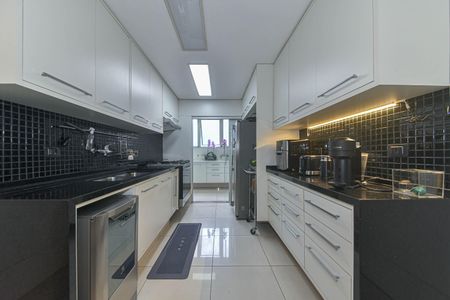 Apartamento à venda com 164m², 4 quartos e 1 vagaCozinha