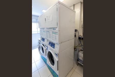 Apartamento à venda com 61m², 2 quartos e 1 vaga Apartamento à venda com 61m², 2 quartos e 1 vagaÁrea Social - Lavanderia