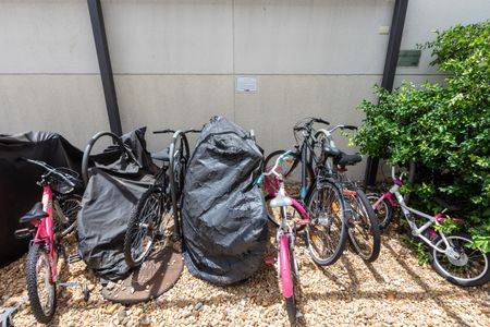 Apartamento à venda com 61m², 2 quartos e 1 vaga Apartamento à venda com 61m², 2 quartos e 1 vagaÁrea Social - Bicicletário