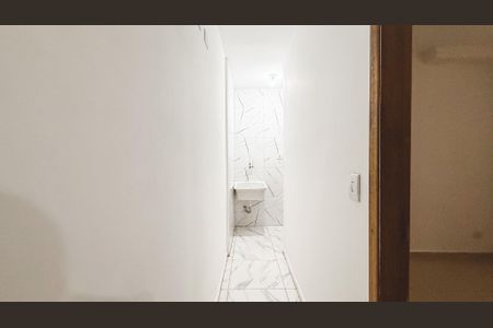 Corredor de casa para alugar com 1 quarto, 33m² em Vila Roque, São Paulo