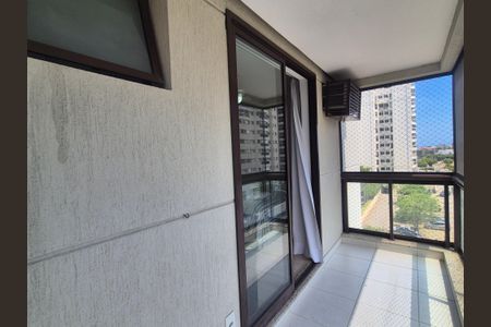 Apartamento à venda com 80m², 2 quartos e 1 vagaVaranda suíte 