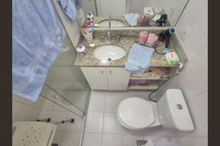 Apartamento à venda com 80m², 2 quartos e 1 vagaBanheiro suite 