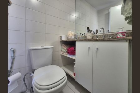 Apartamento à venda com 80m², 2 quartos e 1 vagaBanheiro 