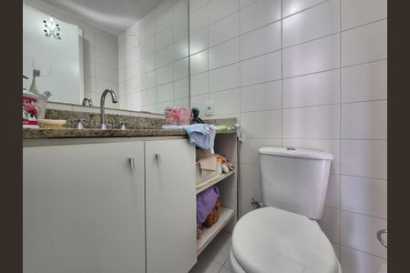 Apartamento à venda com 80m², 2 quartos e 1 vagaBanheiro suite 