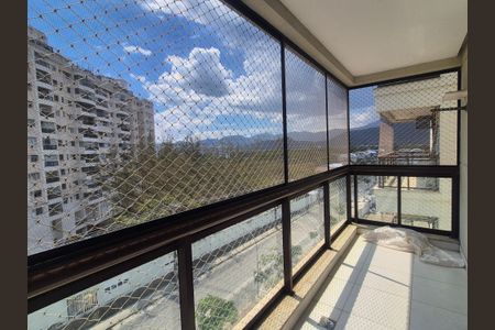 Apartamento à venda com 80m², 2 quartos e 1 vagaVaranda suíte 