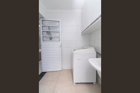 Casa à venda com 70m², 2 quartos e 2 vagasÁrea de Serviço