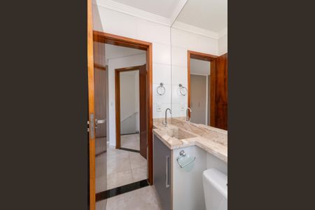 Casa à venda com 70m², 2 quartos e 2 vagasBanheiro da Suíte 2