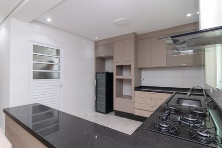 Casa à venda com 70m², 2 quartos e 2 vagasCozinha