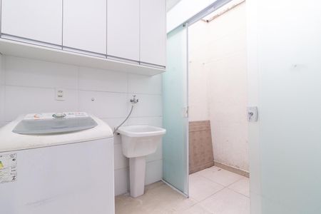 Casa à venda com 70m², 2 quartos e 2 vagasÁrea de Serviço