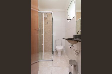 Casa à venda com 70m², 2 quartos e 2 vagasBanheiro da Suíte 1