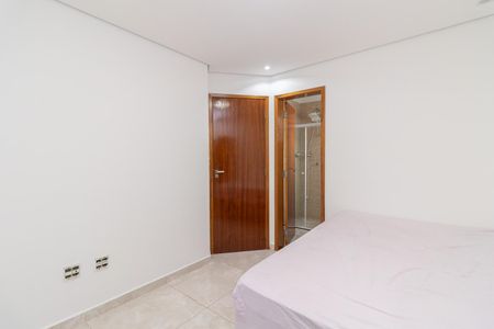 Suíte 1 de casa à venda com 2 quartos, 70m² em Penha de França, São Paulo