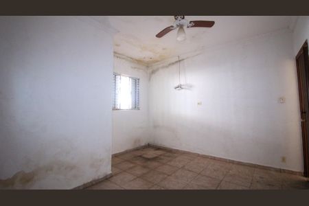 Casa à venda com 3 quartos, 148m² em Vila Tolstoi, São Paulo