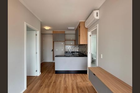 Sala de apartamento para alugar com 2 quartos, 47m² em Santo Amaro, São Paulo