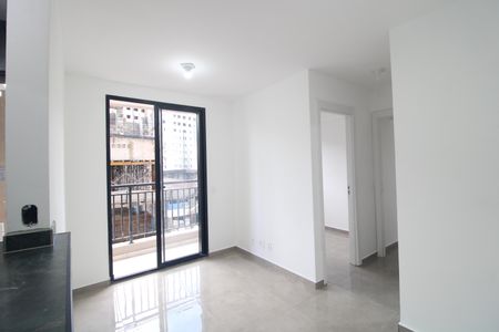 Sala de apartamento para alugar com 2 quartos, 40m² em Usina Piratininga, São Paulo