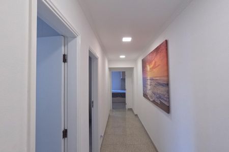 Corredor para os Quartos e Banheiro de apartamento para alugar com 3 quartos, 114m² em Ponta da Praia, Santos