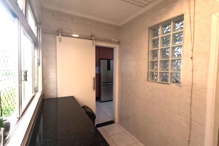 Apartamento para alugar com 114m², 3 quartos e 1 vagaÁrea de Serviço