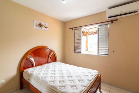 Casa à venda com 116m², 3 quartos e 3 vagas Casa à venda com 116m², 3 quartos e 3 vagasQuarto 3