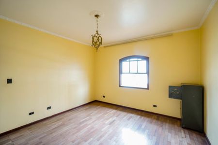 Casa à venda com 750m², 8 quartos e 4 vagasQuarto 03