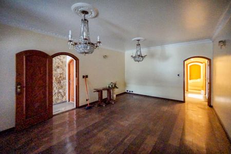 Casa à venda com 750m², 8 quartos e 4 vagasSala da casa 02