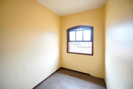 Casa à venda com 750m², 8 quartos e 4 vagasQuarto 01