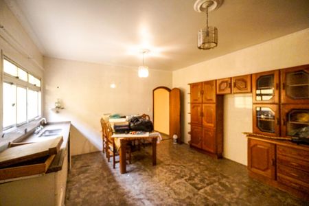 Casa à venda com 750m², 8 quartos e 4 vagasCozinha