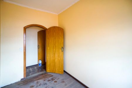 Casa à venda com 750m², 8 quartos e 4 vagasQuarto 01