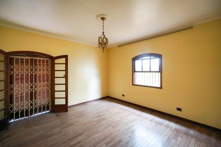Casa à venda com 750m², 8 quartos e 4 vagasSuíte