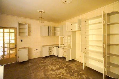 Casa à venda com 750m², 8 quartos e 4 vagasCozinha