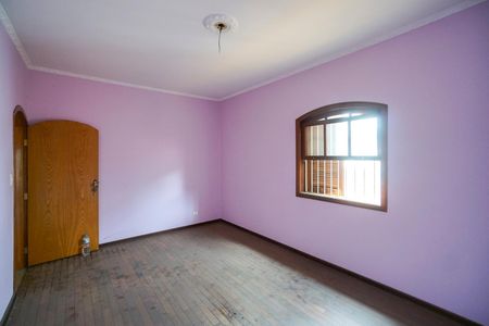 Casa à venda com 750m², 8 quartos e 4 vagasQuarto 02