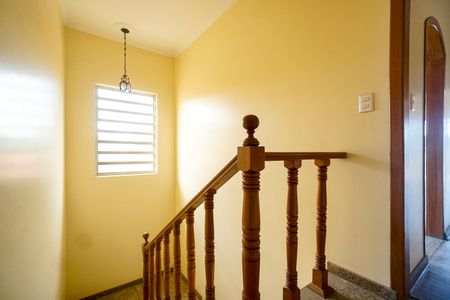 Casa à venda com 750m², 8 quartos e 4 vagasHall da escada