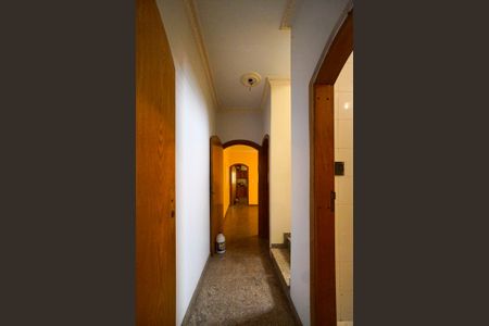 Casa à venda com 750m², 8 quartos e 4 vagasHall do lavabo