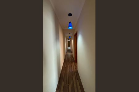 Corredor de apartamento à venda com 3 quartos, 90m² em Santa Maria, Santo André