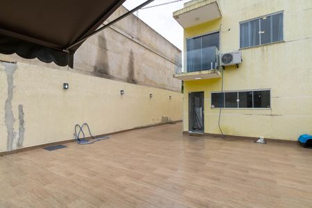 Casa de condomínio para alugar com 300m², 3 quartos e 4 vagasÁrea externa