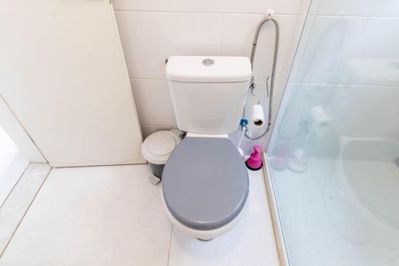 Casa de condomínio para alugar com 300m², 3 quartos e 4 vagasBanheiro 2