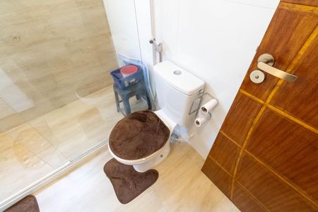 Casa de condomínio para alugar com 300m², 3 quartos e 4 vagasBanheiro 1