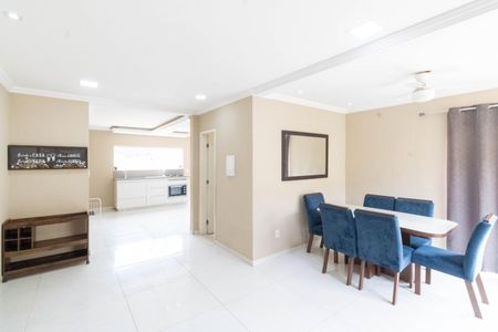 Casa de condomínio para alugar com 300m², 3 quartos e 4 vagasSala