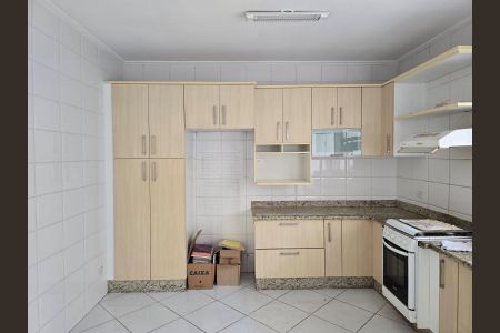 Casa para alugar com 120m², 3 quartos e 2 vagasCozinha