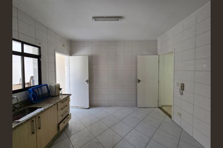 Casa para alugar com 120m², 3 quartos e 2 vagasCozinha