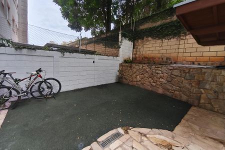 Apartamento para alugar com 49m², 2 quartos e 1 vagaQuintal